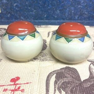 Noritake Stoneware salt and pepper shakers, “Abilene” circa 1999, never used
